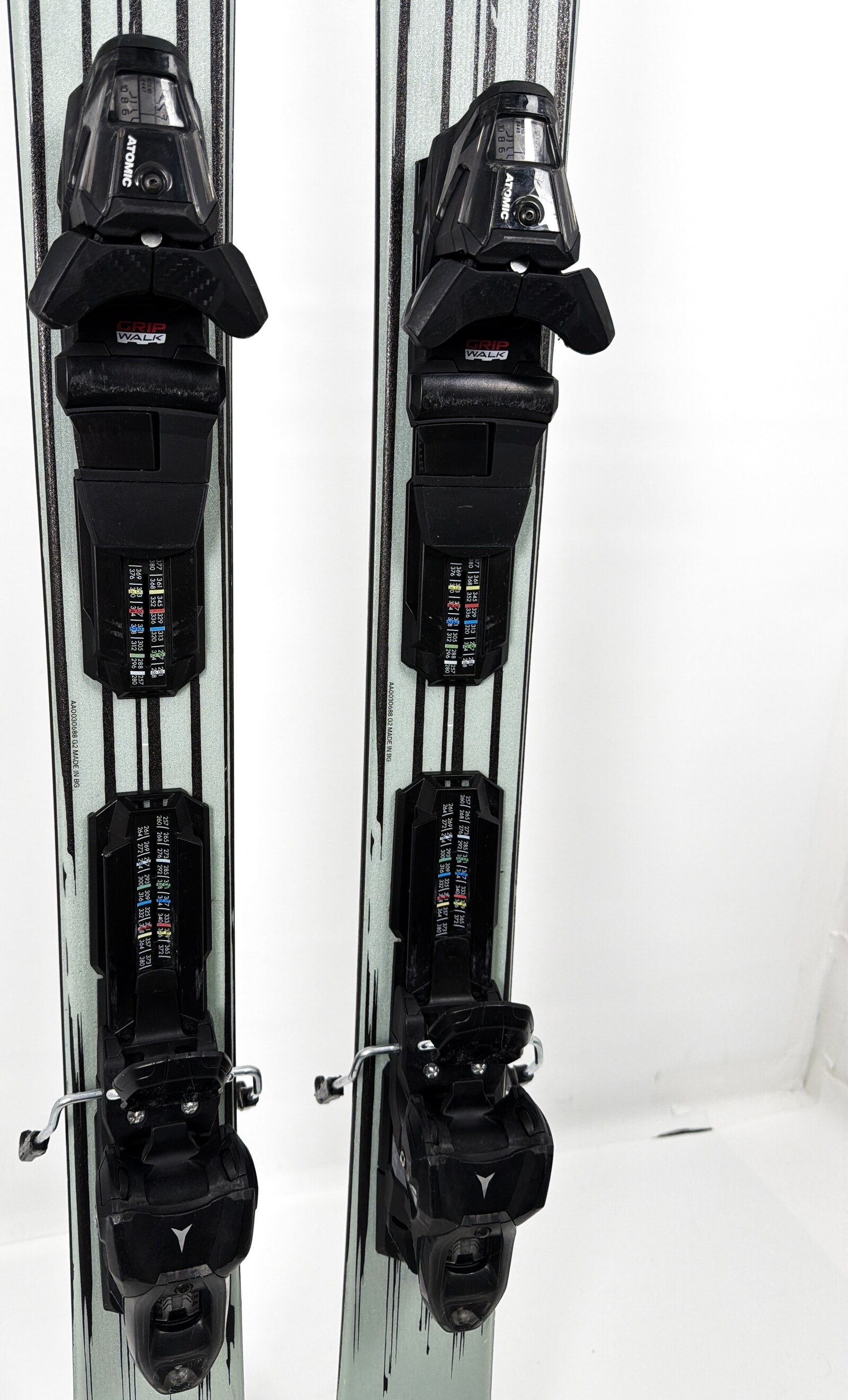 2026 Atomic Maverick 86 Skis Mid
