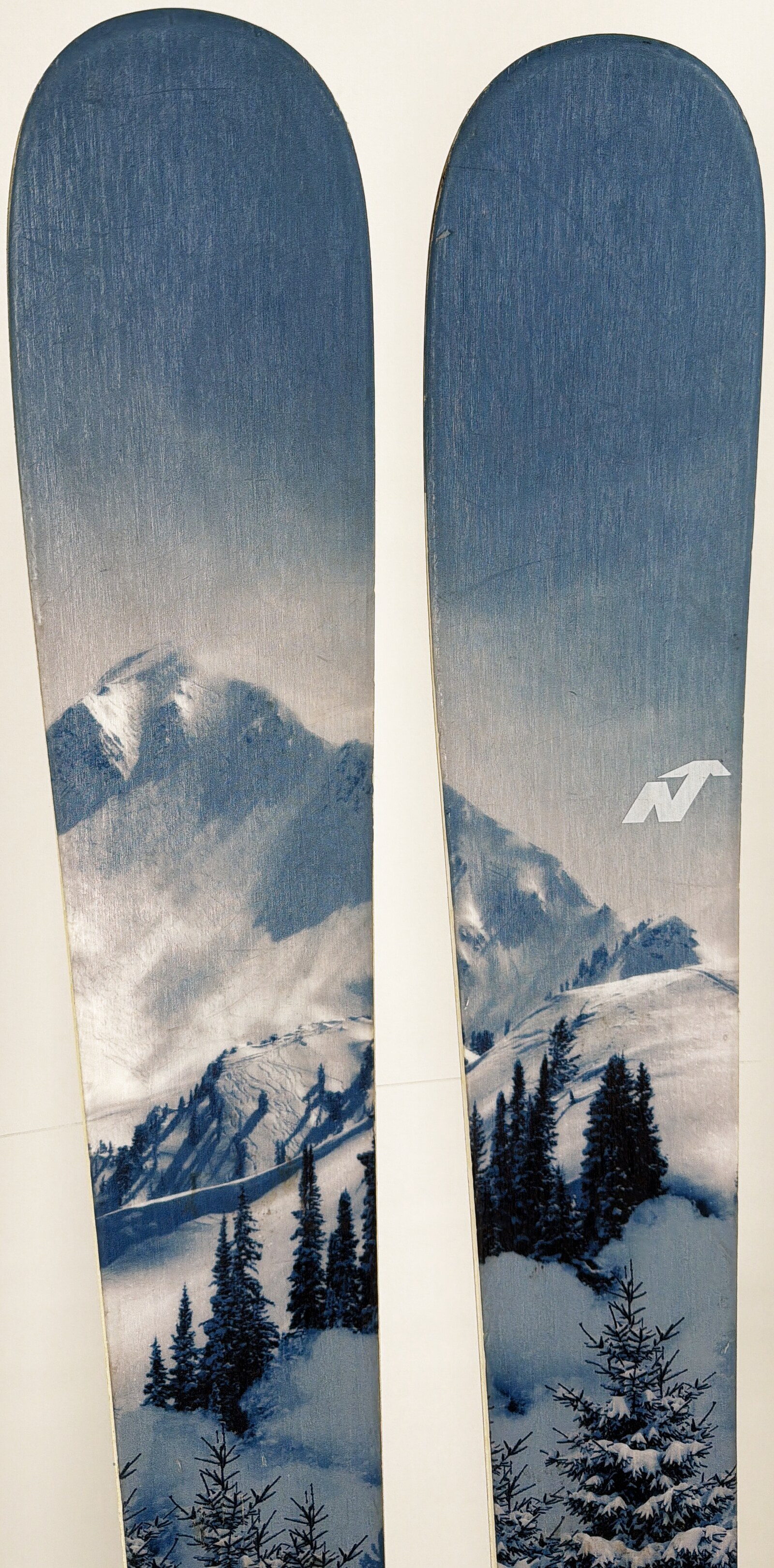 2024 Nordica Santa Ana 93 Skis Tip