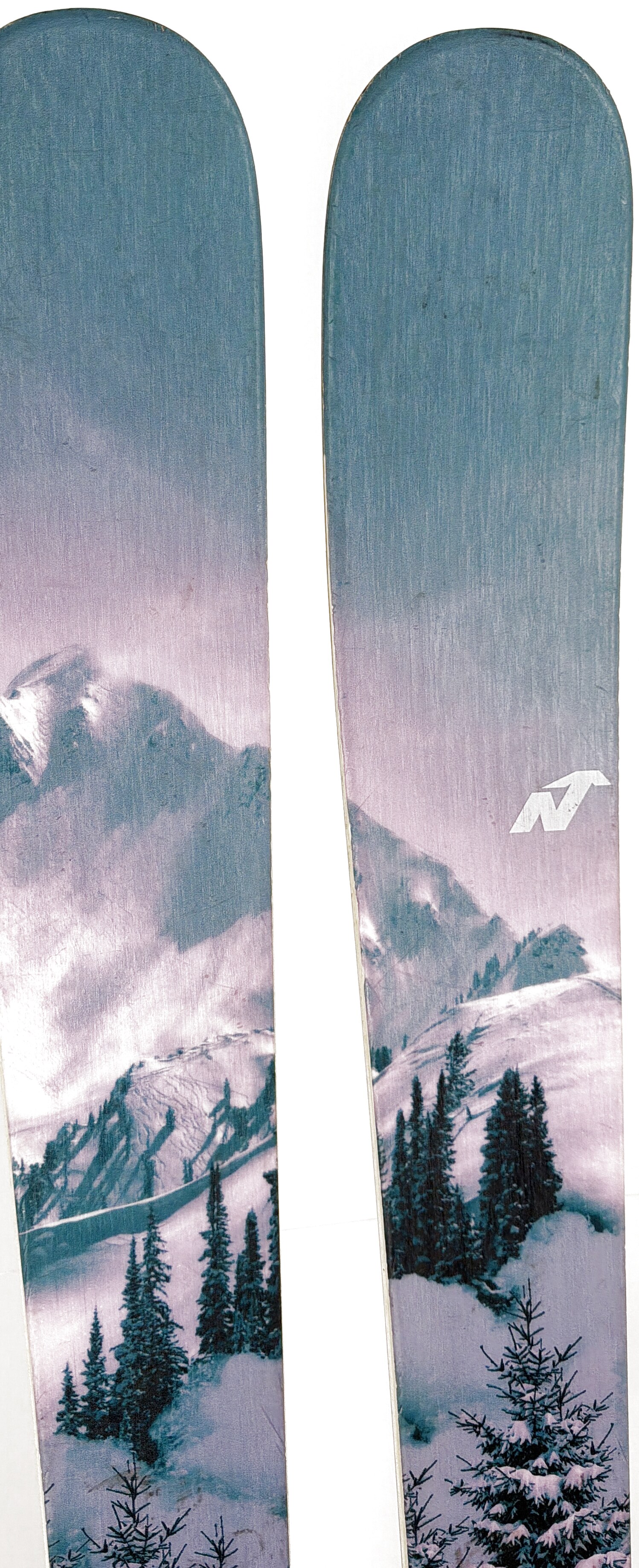2024 Nordica Santa Ana 88 Skis Tip