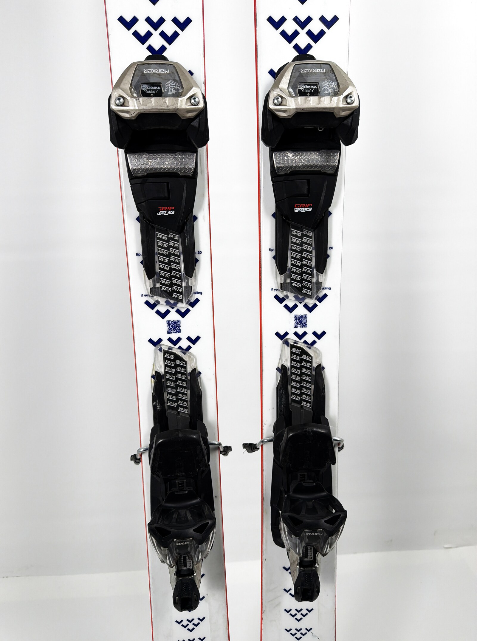 2026 Black Crows Serpo Skis Mid