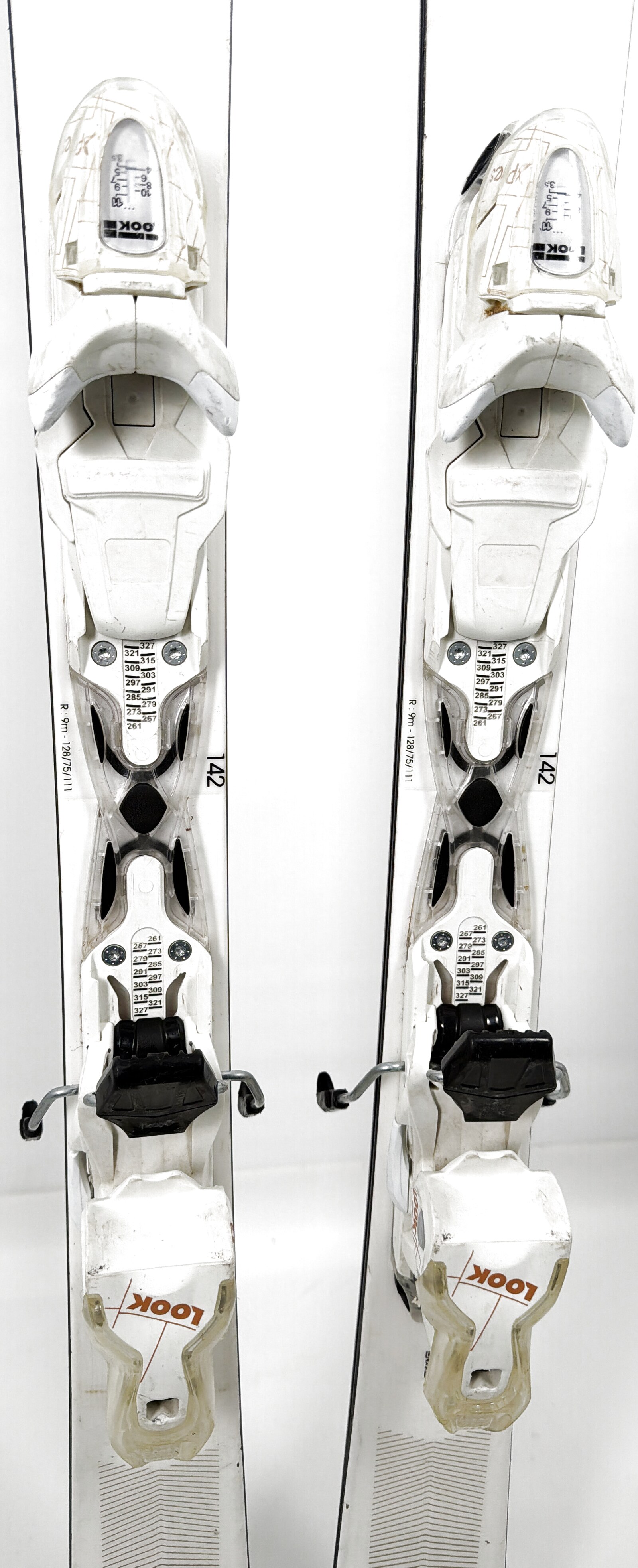 2025 Rossignol Nova 6 Skis Mid