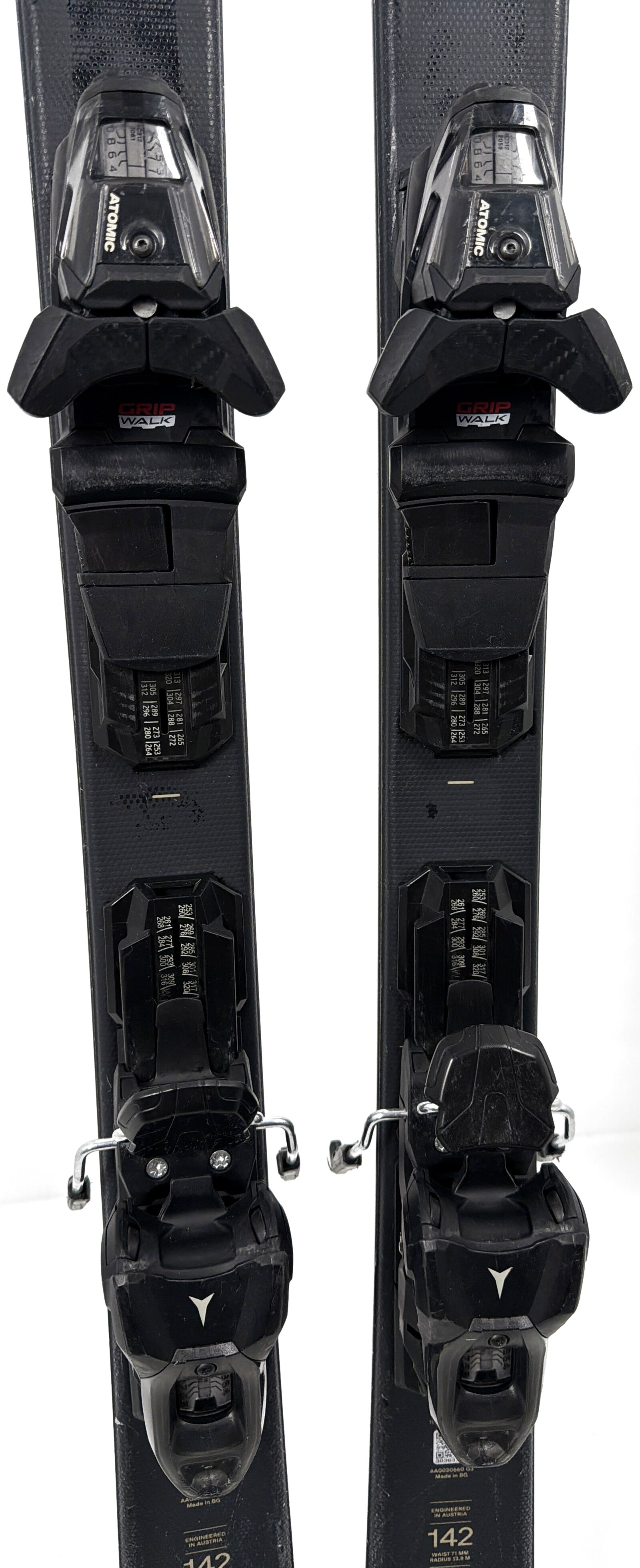 2027 Atomic Cloud C7 Skis Mid