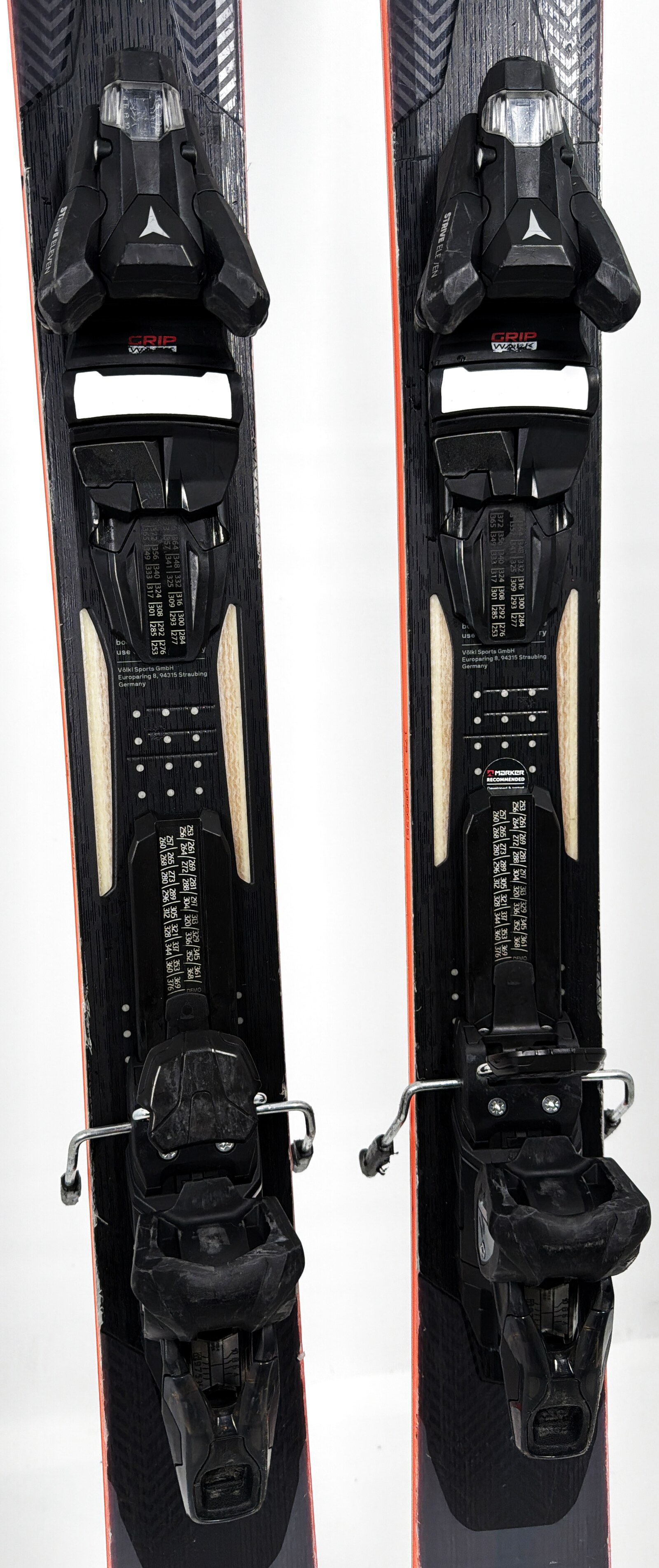 2025 Volkl Blaze 94 Skis Mid
