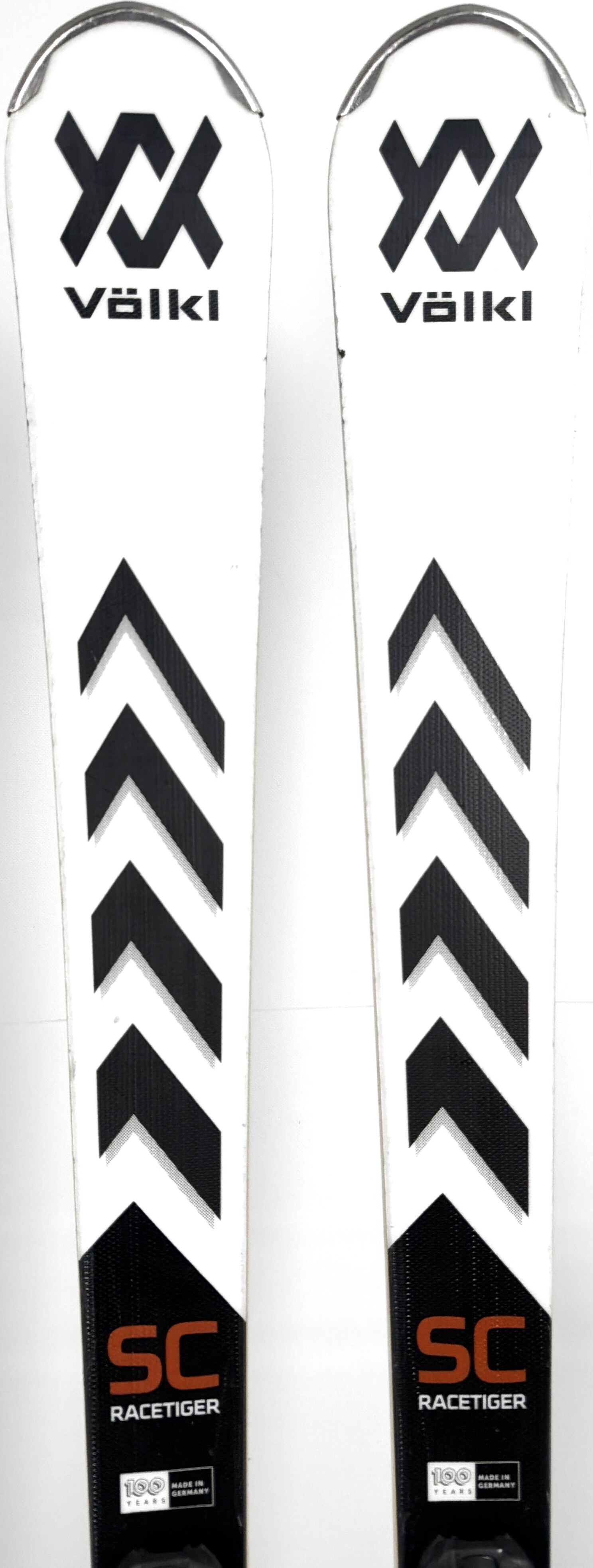 2024 Volkl Racetiger SC Skis Tip