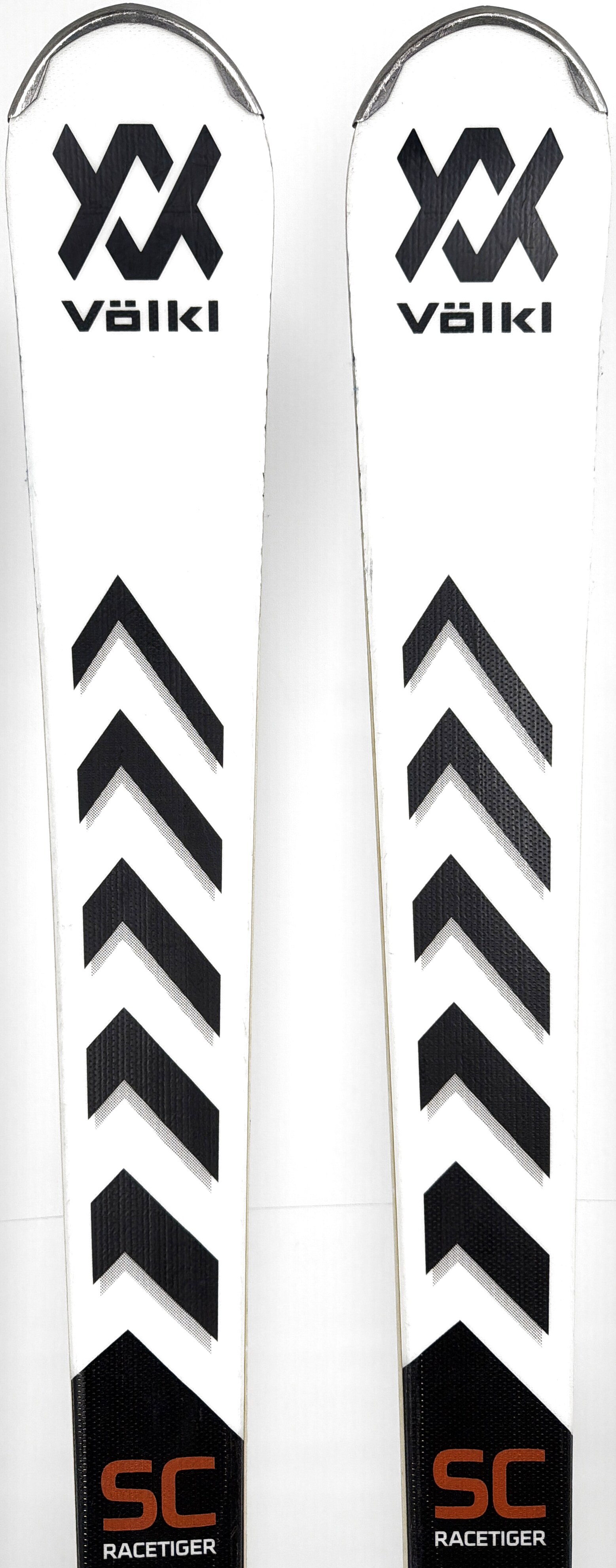2024 Volkl Racetiger SC Skis Tip