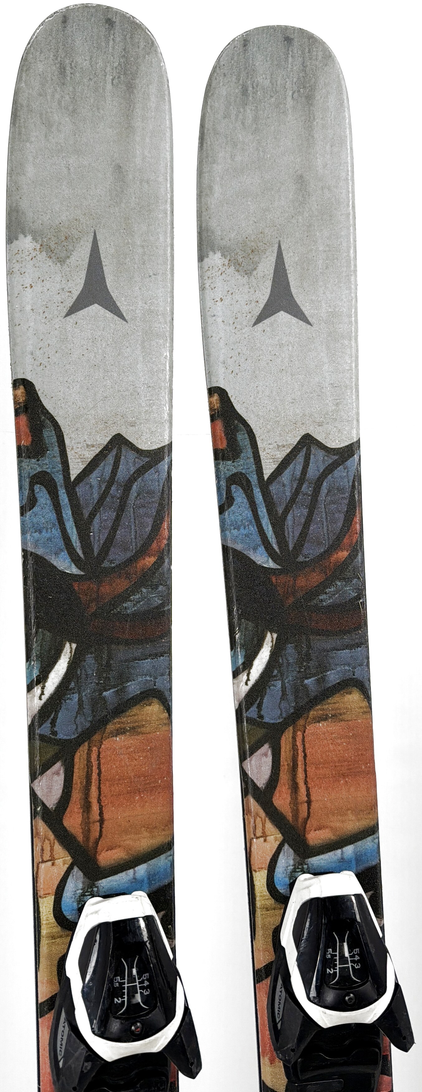 2026 Atomic Bent Jr Skis Tip