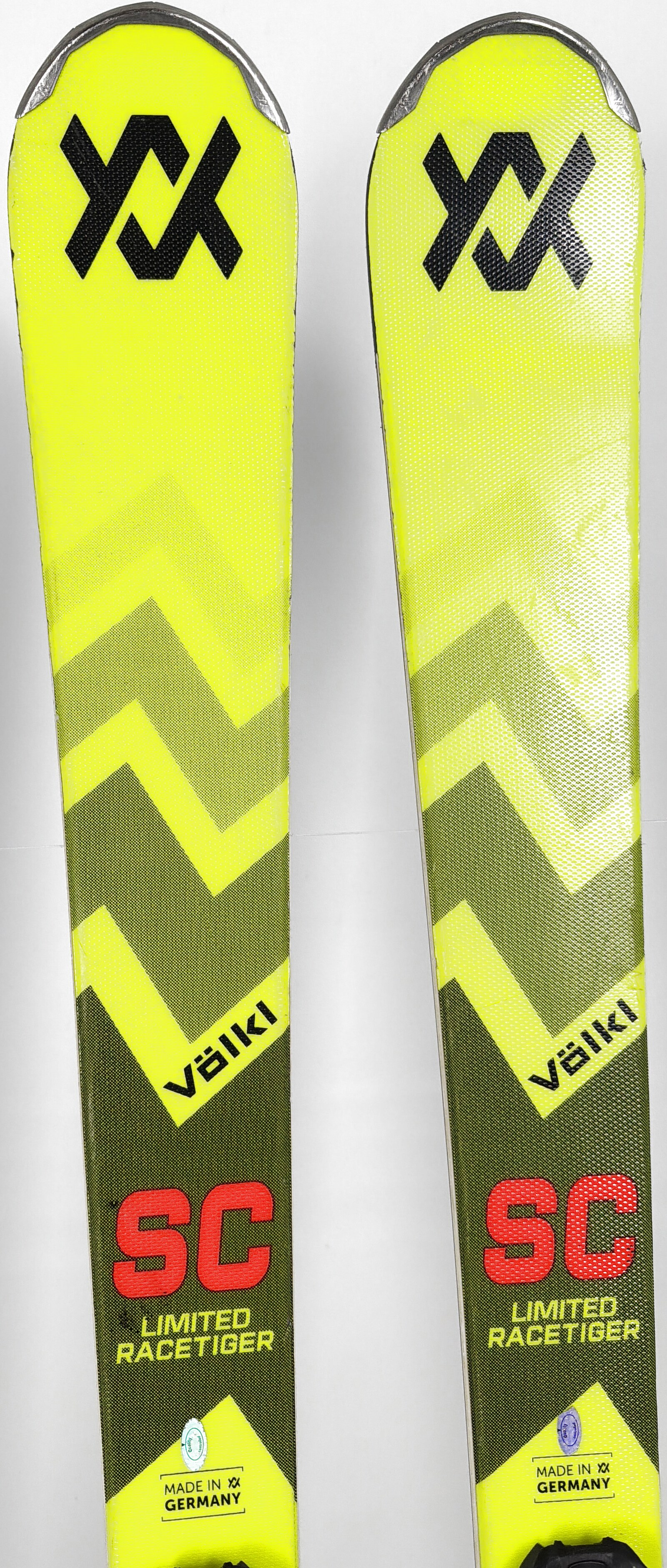 2025 Volkl Racetiger SC Limited Skis Tip
