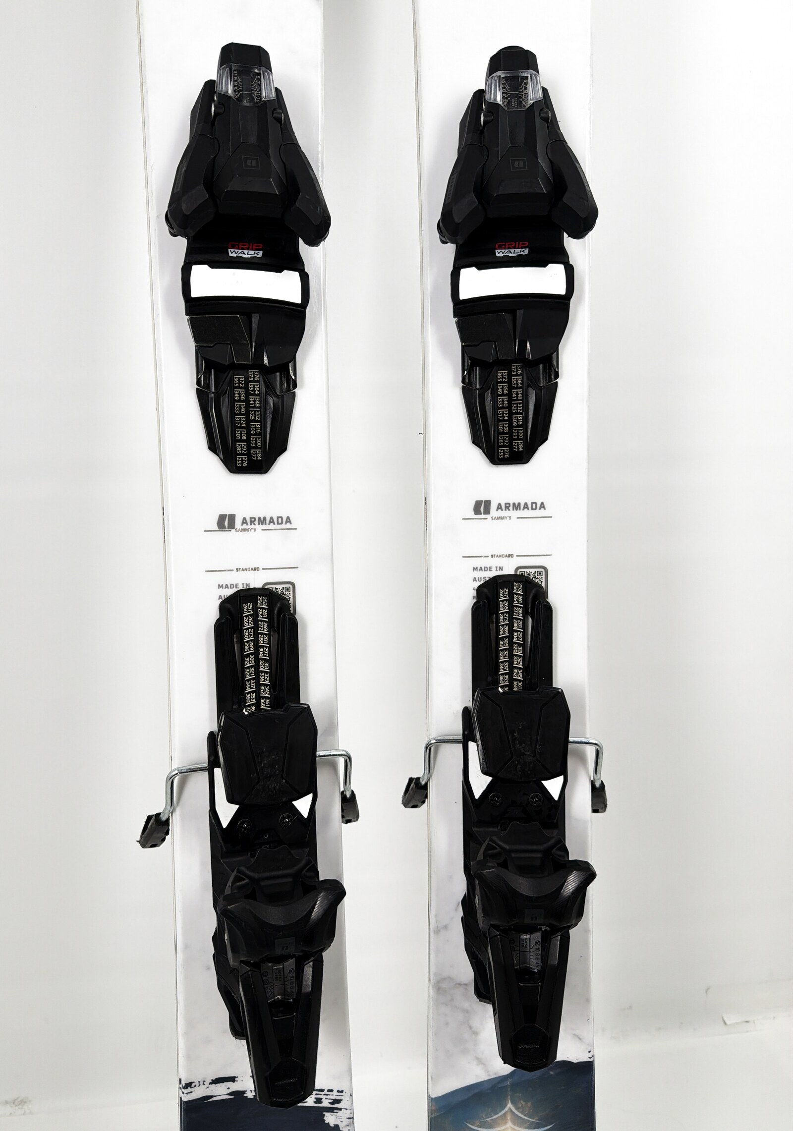 2027 Armada Whitewalker 108 Skis Mid