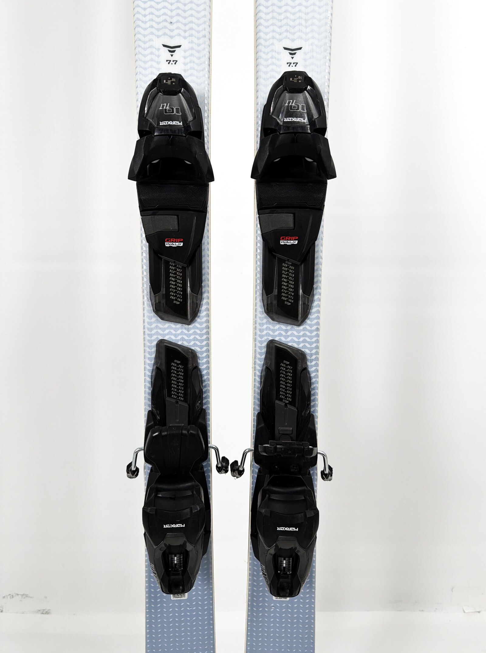 2025 Blizzard Phoenix 7.7 Skis Mid