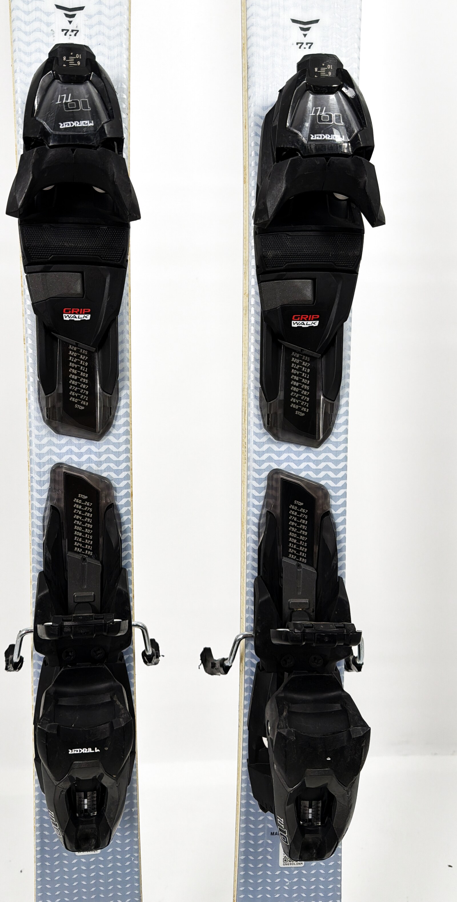 2025 Blizzard Phoenix 7.7 Skis Mid