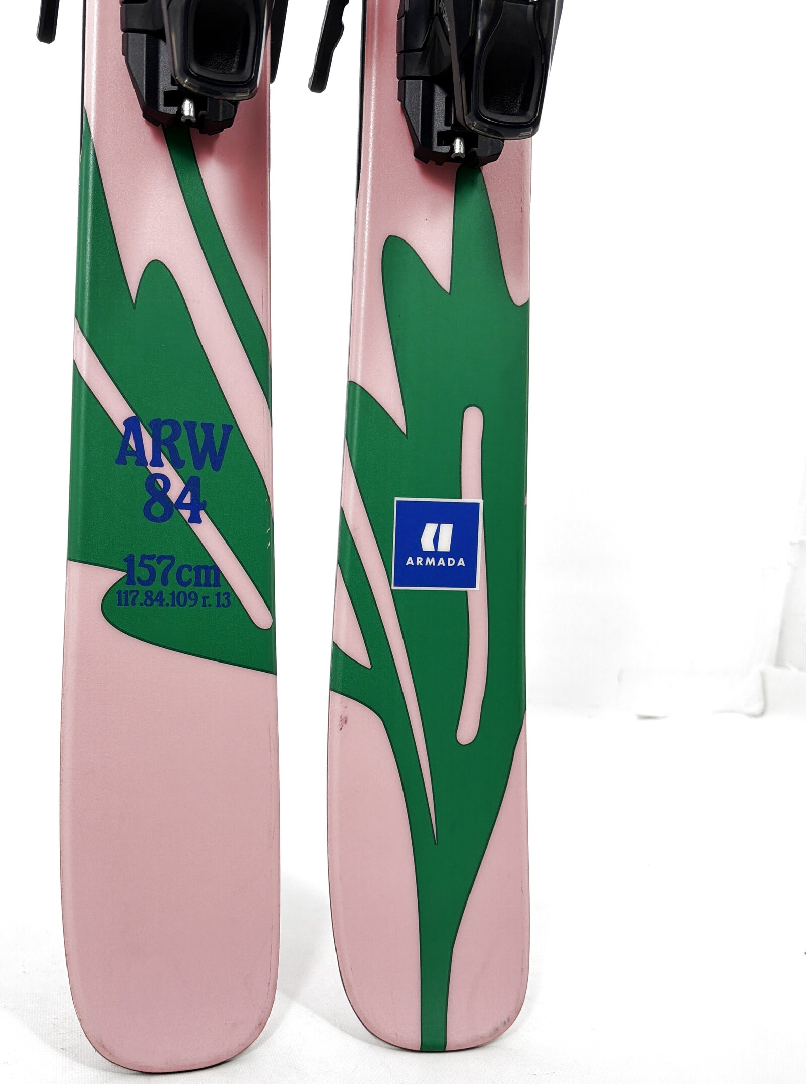 2026 Armada ARW 84 Skis Tail