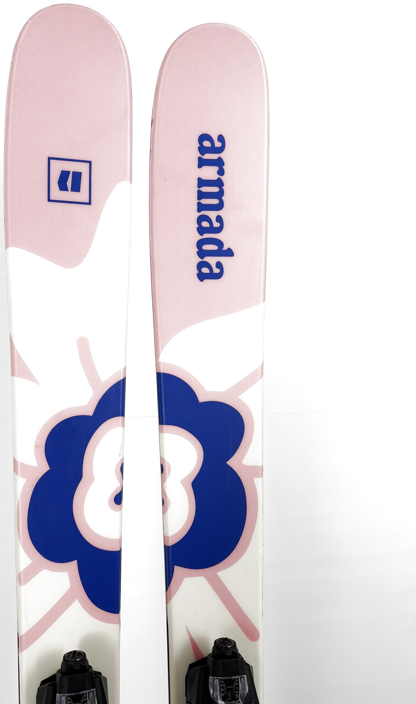 2026 Armada ARW 84 Skis Tip
