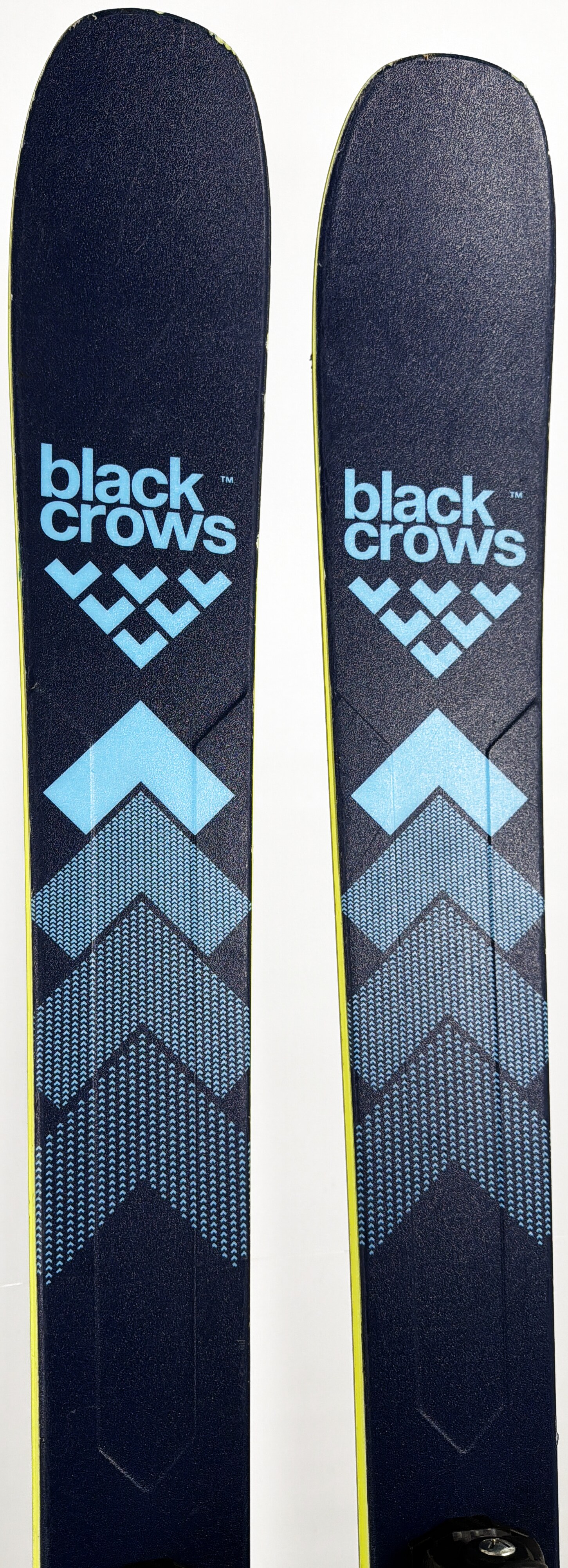 2025 Black Crows Serpo Skis Tip
